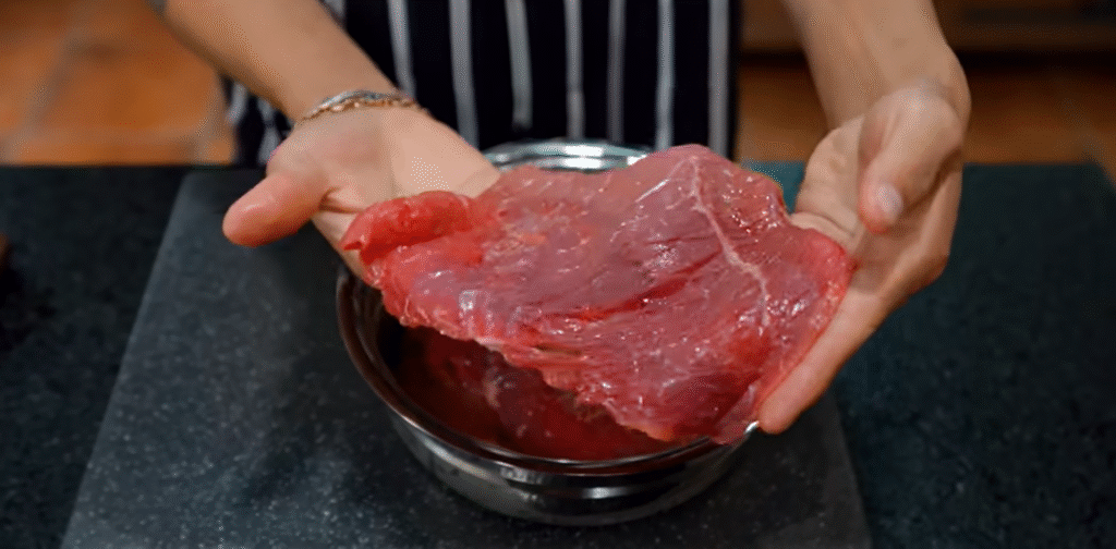 Lionel Messi's Favorite Food Milanesa Napolitana Recipe - Solid Meet