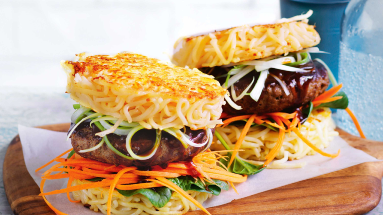 Yummy Ramen Burger Recipe| Quick & Crispy